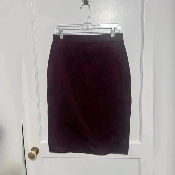 Peruvian Connection 100% Pima Cotton Plum Pull-On Pencil Skirt in Merlot NEW M - Picture 1 of 3